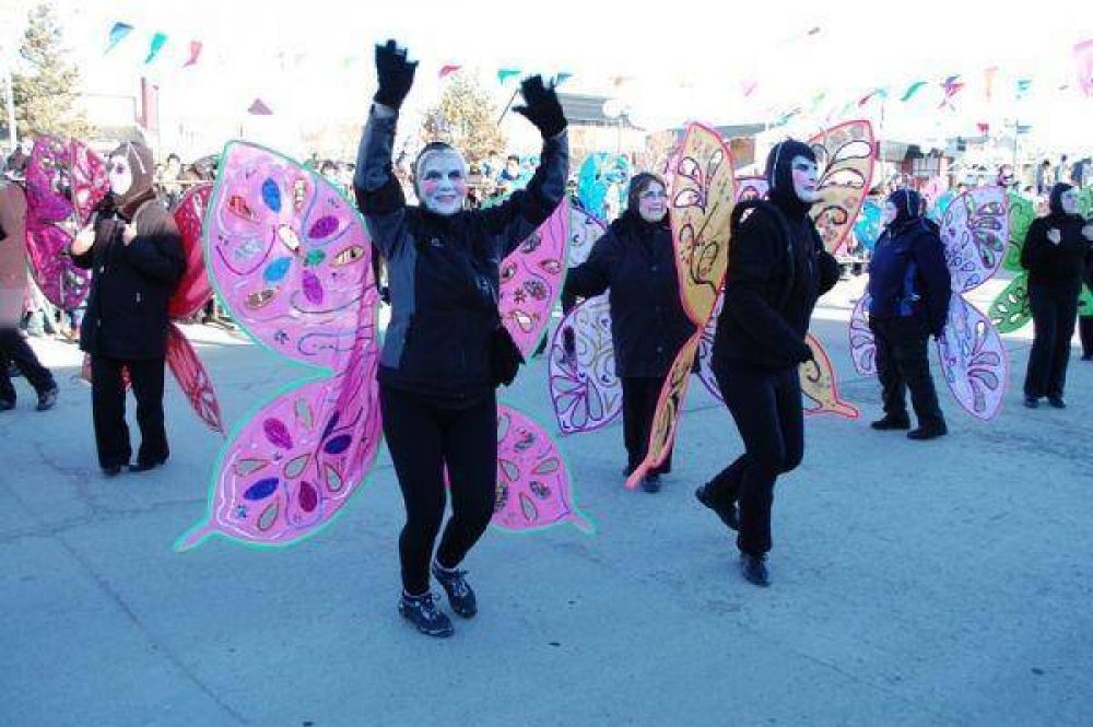 El Desfile de Primavera finalmente se traslad� para el domingo 29