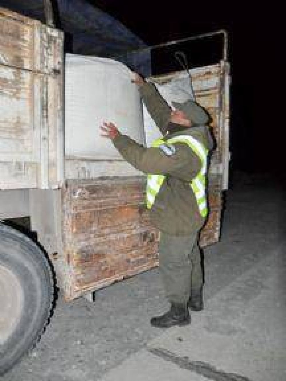 Gendarmer�a Nacional incaut� en Salta casi 25 toneladas de precursores qu�micos para estupefacientes