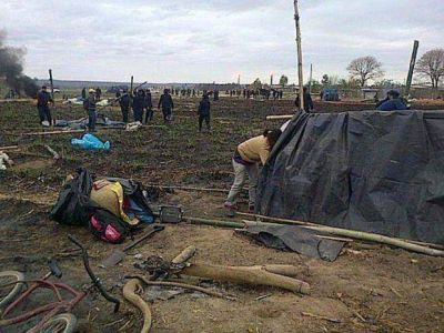 Desalojaron a 250 familias ocuparon terrenos del El Tabacal