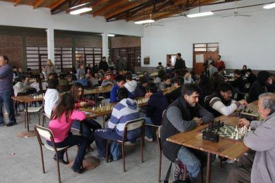 Excelente actuaci�n de la Escuela Municipal de Ajedrez de nuestra ciudad