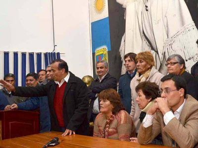Fellner destac� los gestos pol�ticos en la presentaci�n de candidatos del Justicialismo