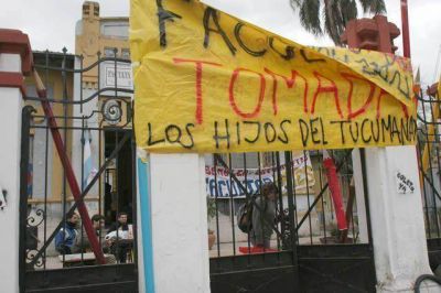 Estudiantes agredieron otra vez a periodistas