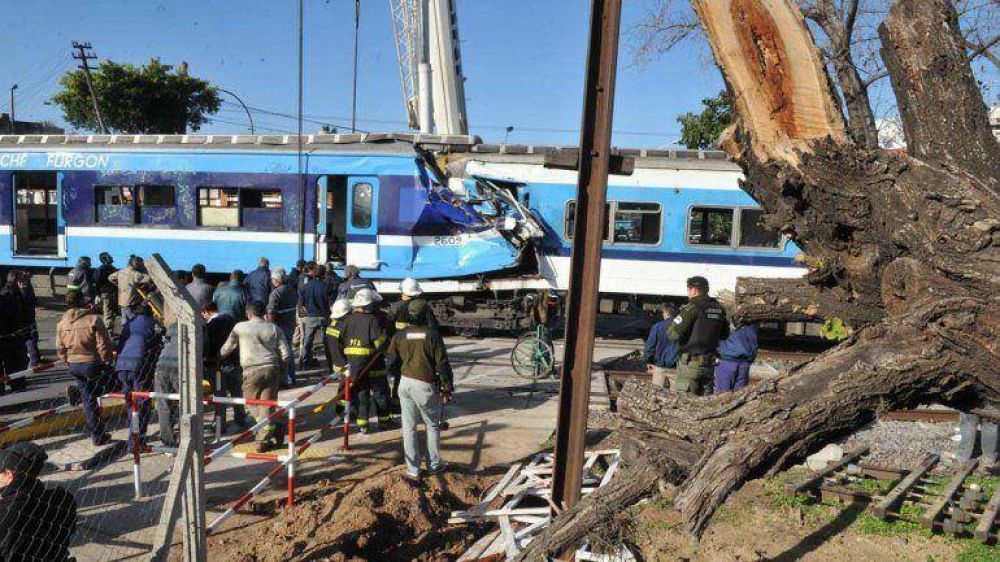 Tragedia de Castelar: piden citar al "Pollo" Sobrero y Maturana como testigos