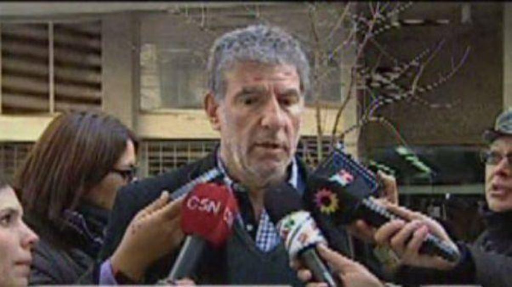 �ngeles: el juez orden� investigar al perito Adolfo M�ndez   