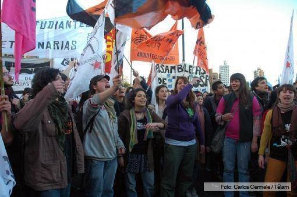 Organizaciones marcharon a siete aos de la desaparicin de Jorge Julio Lpez