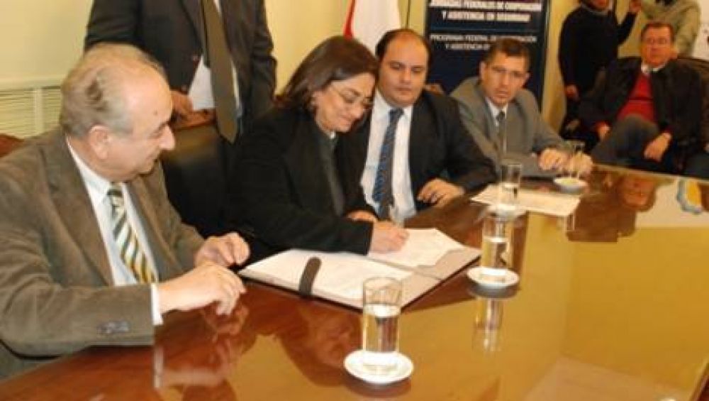 Corpacci reclam� al Senado la falta de apoyo a la Ley de Seguridad