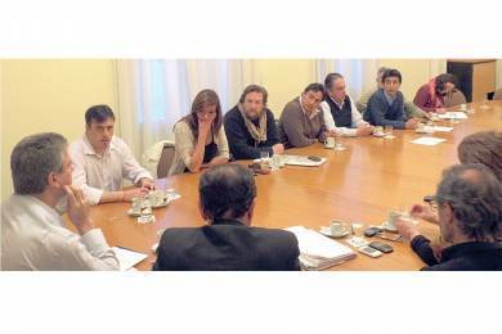 Tras un cuarto intermedio, Gobierno y Atech volver�n a reunirse hoy