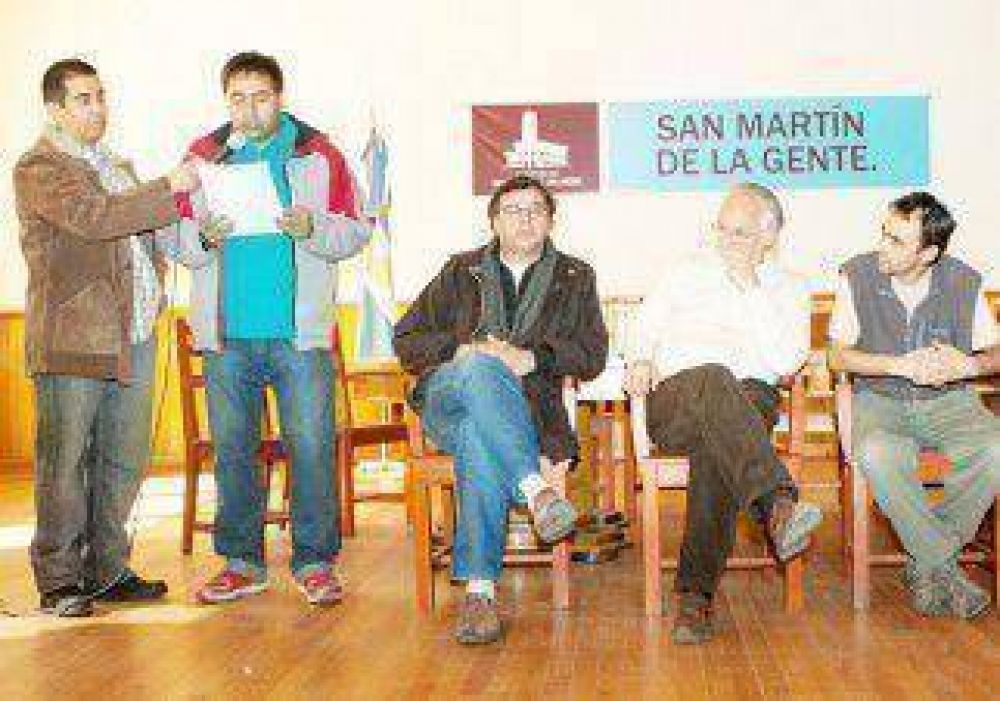 San Mart�n: se agudizan los problemas en la Escuela 352 