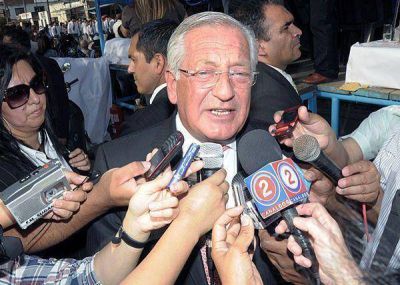 Obras h�dricas: Fellner firm� convenios con Naci�n por 48 millones de pesos