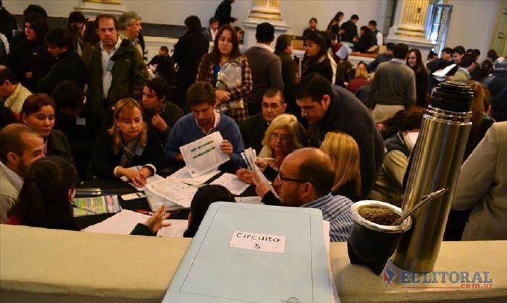 La apertura de urnas favoreci� a R�os y se confirma su triunfo en la Capital