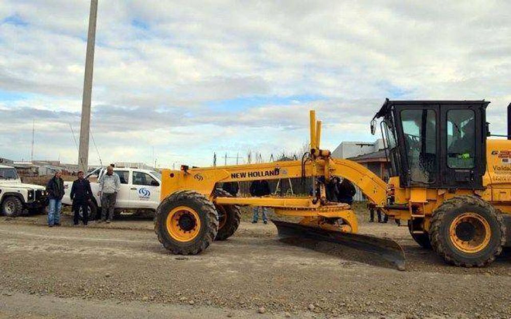 Trabajos de perfilado de calles de ripio