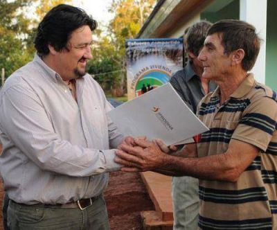 Closs inaugurar� viviendas, un Caps, una escuela y una comisar�a en Colonia Polana
