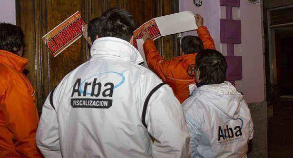 La Provincia clausur� un bar y dos boliches