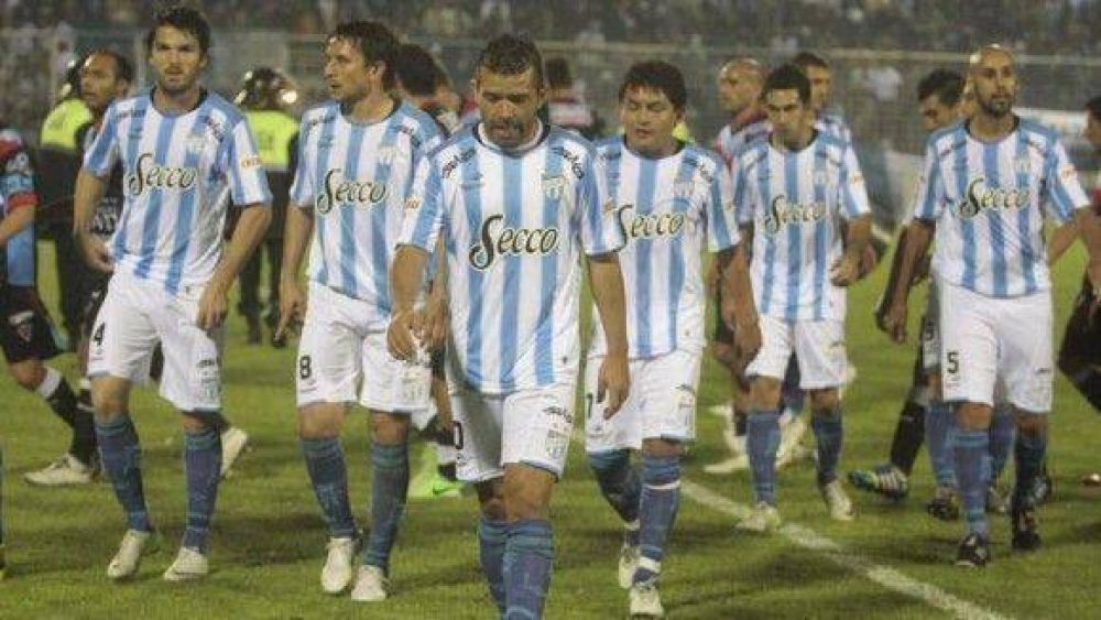Atl�tico dio �mil� vueltas pero no pudo encontrar el gol