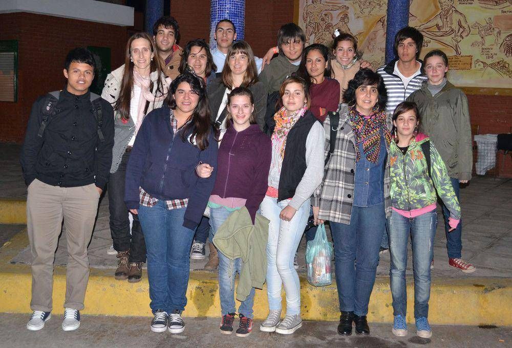 J�venes saladillenses participaron de la instancia provincial del programa Parlamento Juvenil