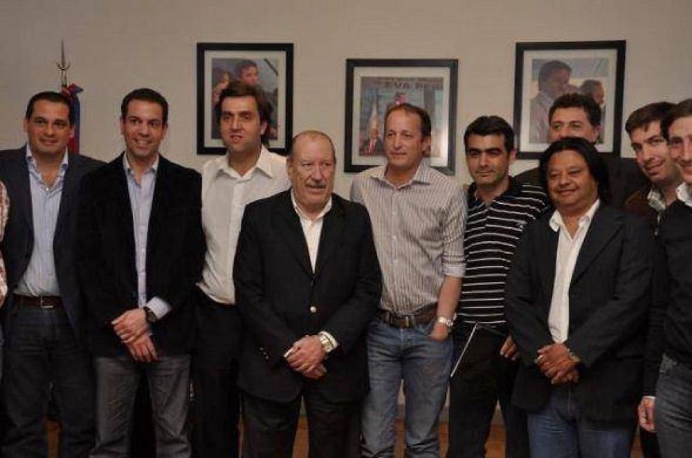 Insaurralde recibi� a los candidatos del FPV en los diversos municipios