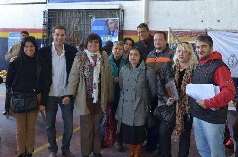 Candidatos del FPV Vicente Lpez acercan los beneficios de la TDA