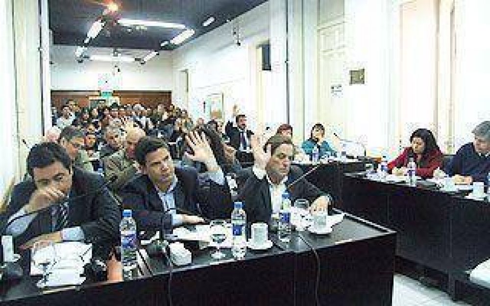 Almirante Brown: Las diferencias entre el massismo y el FpV volvieron a exponerse