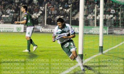 Sarmiento volvi� al �xito con contundencia