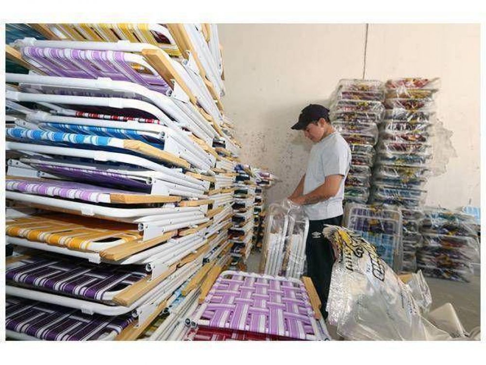 M�s de 70 ex limpiavidrios de la ciudad se incorporaron a trabajos formales