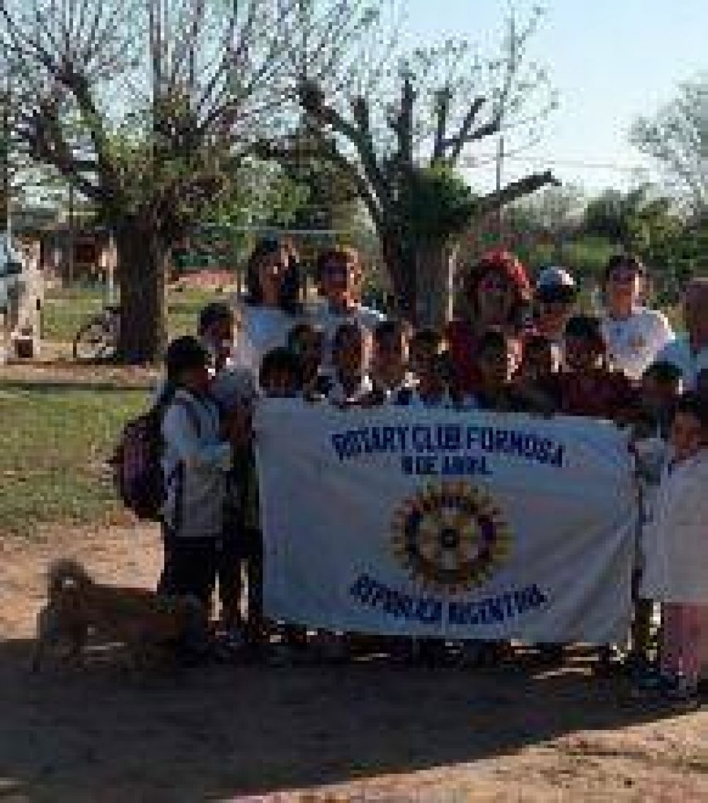 Rotary continua realizando donaciones a escuelas rurales