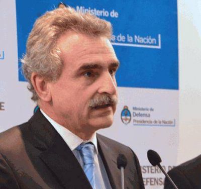 El ministro Agust�n Rossi llega a Resistencia para cerrar simulacros