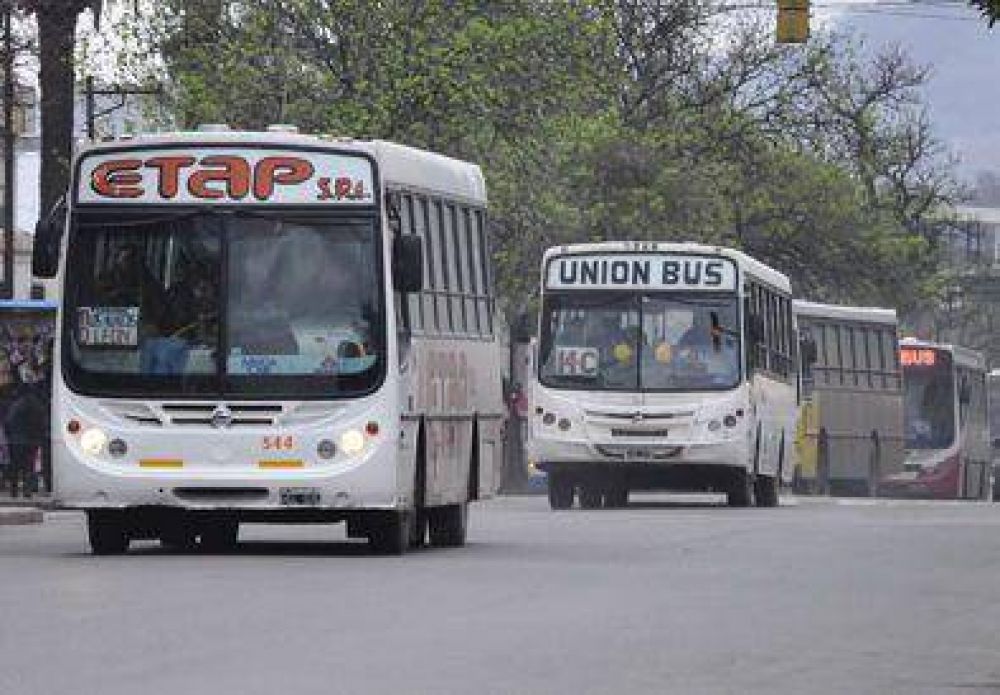 Se reencamina la licitaci�n del transporte de pasajeros