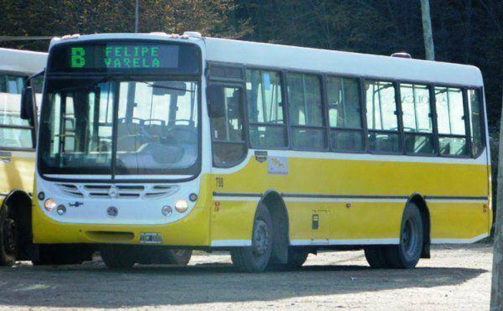 Autobuses no ingresa al barrio Santa Mar�a porque apedrean los micros