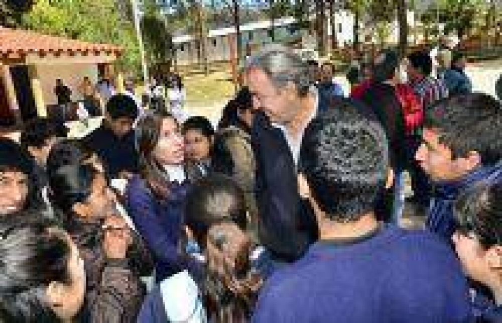 Rodolfo Urtubey: "Ser� un gestor de las necesidades de cada uno de los pueblos de Salta"