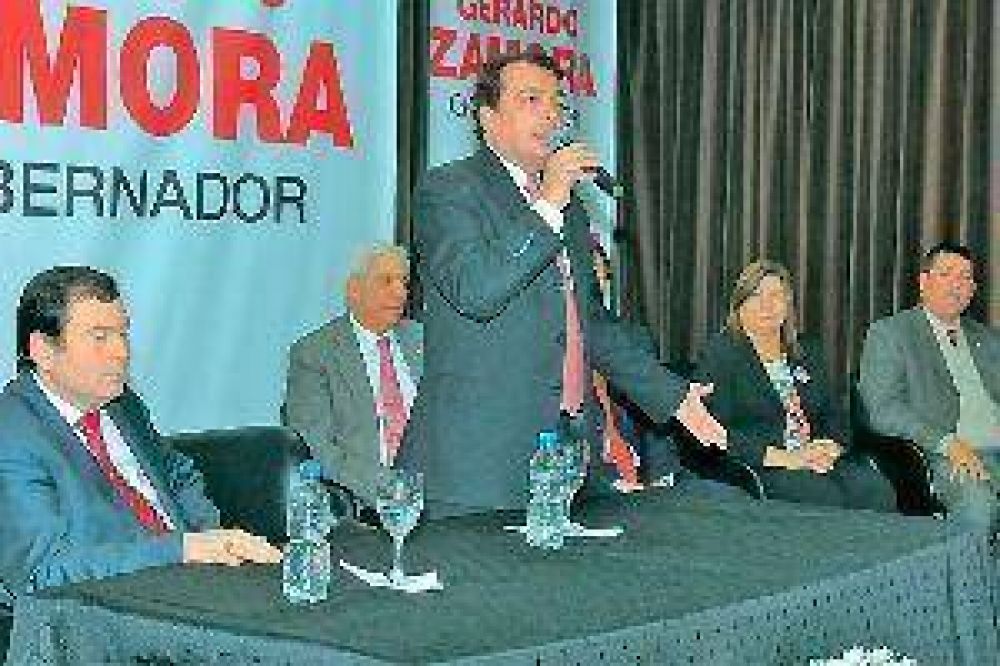 Niccolai destac� la profunda transformaci�n lograda en Santiago