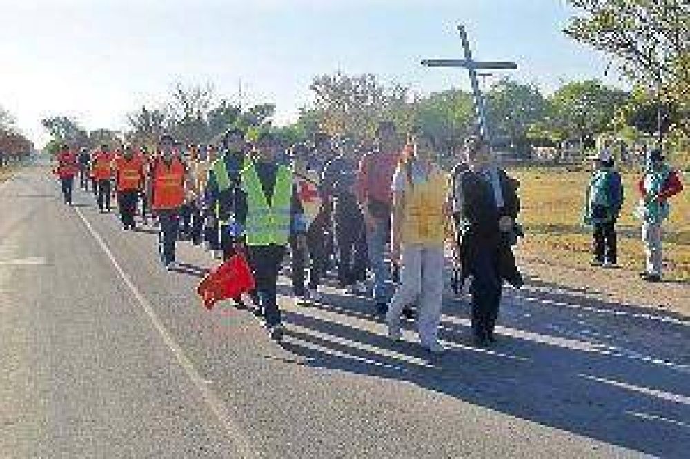 Los peregrinos a Mail�n llegar�n hoy a la localidad de Garza