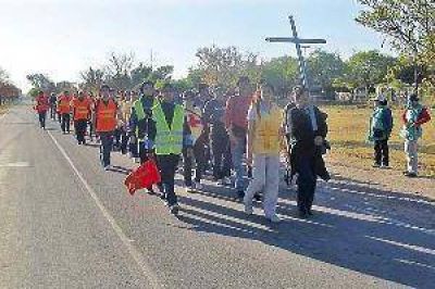 Los peregrinos a Mail�n llegar�n hoy a la localidad de Garza