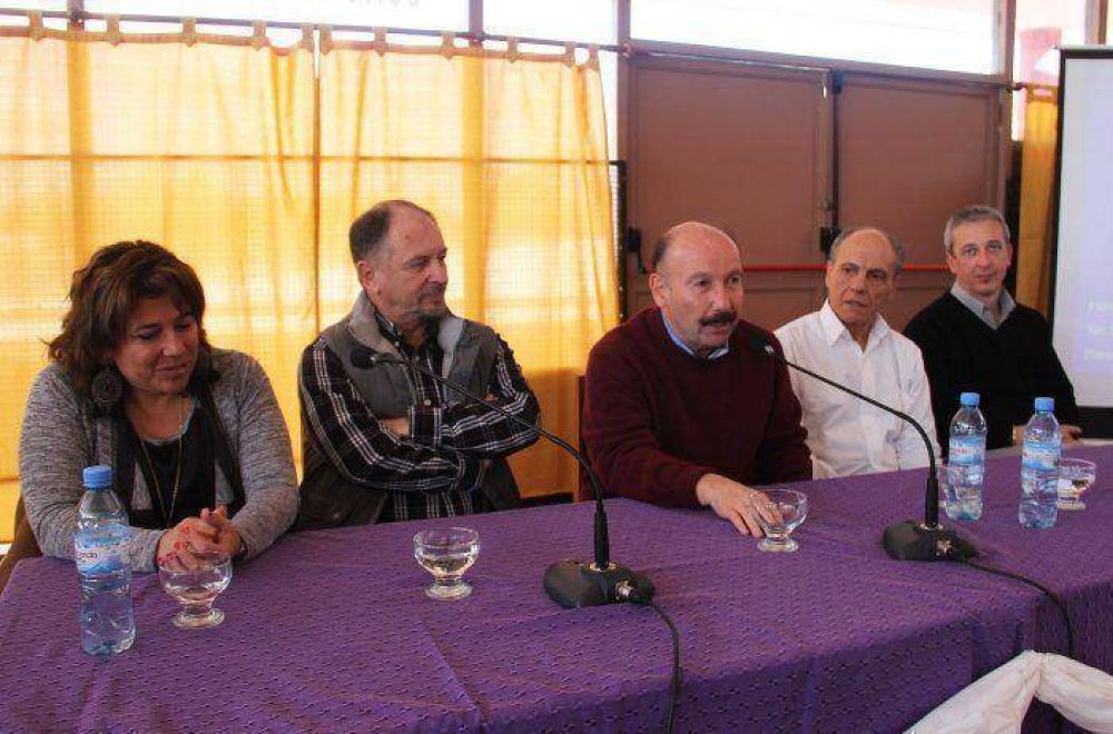 Anuncios y reconocimientos en el festejo por el d�a de la Atenci�n Primaria de la Salud