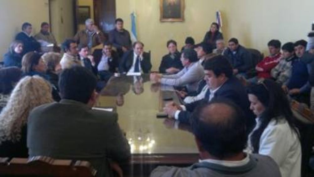 Fuerte gesto pol�tico del Gobierno en contra de Elpidio Guaraz