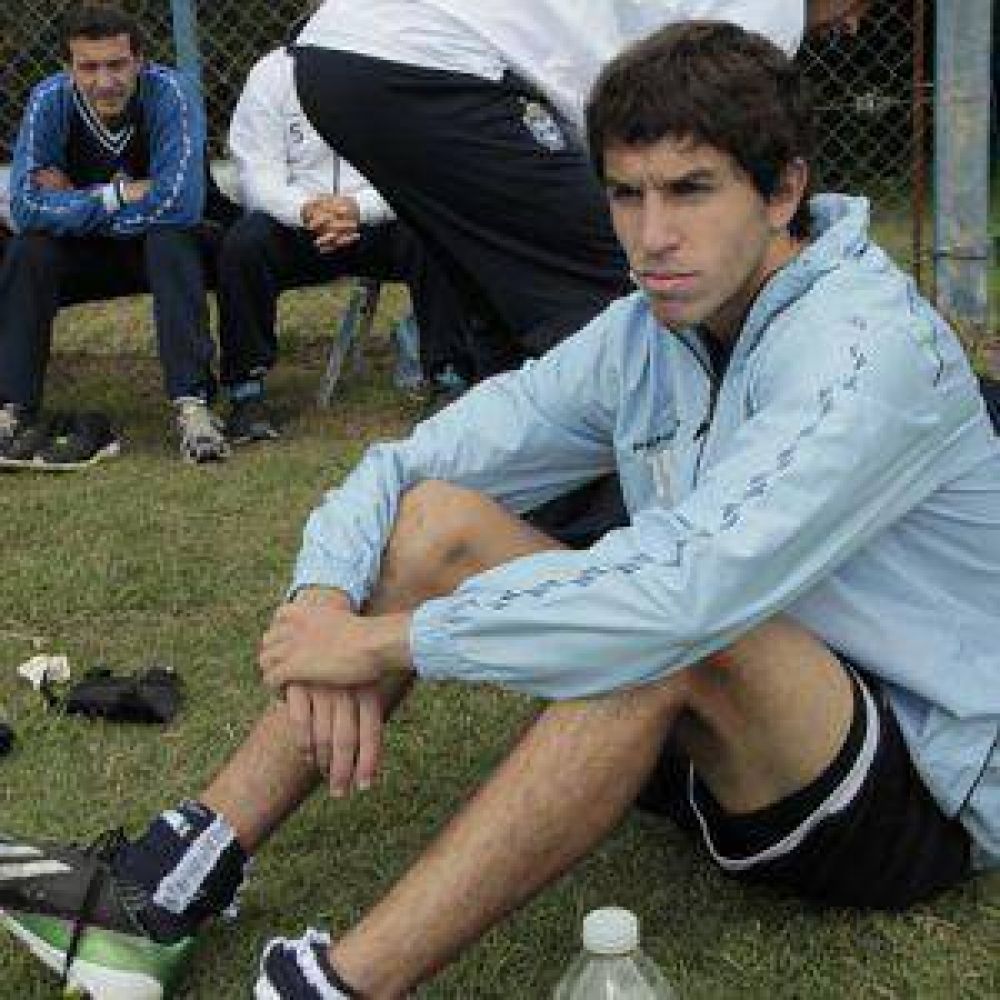 A horas del cl�sico, se toma su tiempo para definir el equipo