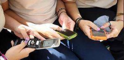 Avanza la derogaci�n de la ley provincial que impide usar celulares en el aula