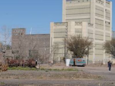 Advierten por el abandono del predio de la ex estaci�n de trenes