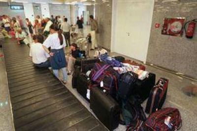 Muere un bebe de 5 meses en la cinta de equipajes de un aeropuerto espa�ol