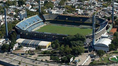 Violencia en el f�tbol: balearon el estadio de Rosario Central y amenazaron a los jugadores
