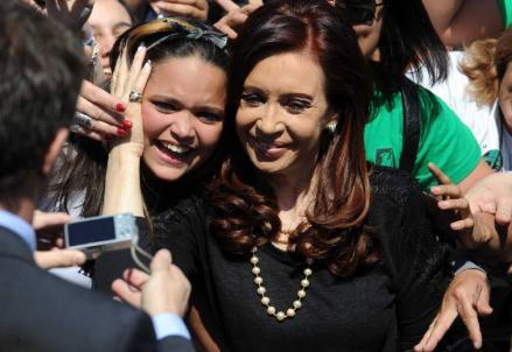CFK y la m�stica kirchnerista: "Aunque no haya agua, nos tiramos a la pileta"