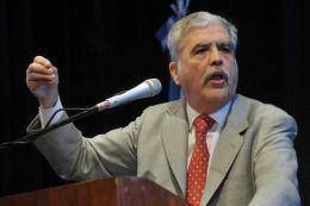 De Vido asegur� que "el discurso de Massa es el mismo que ten�a Cavallo"