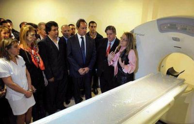 Tom�grafo y obras por casi $15 millones en el hospital de Escobar