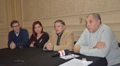 La oposici�n no dar� qu�rum si el proyecto sobre promoci�n industrial no se discute en Comisi�n 