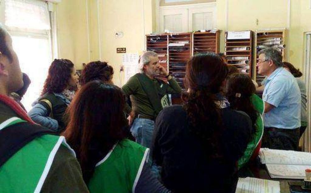 ATE Mercedes realiz� un paro por 48 horas y entreg� un petitorio al Consejo Escolar