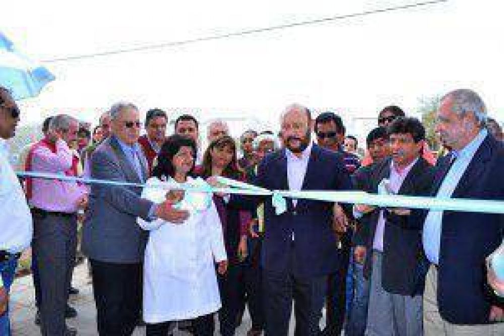Zorrilla: �Nuestro modelo pol�tico toma en cuenta al hombre en su integralidad�