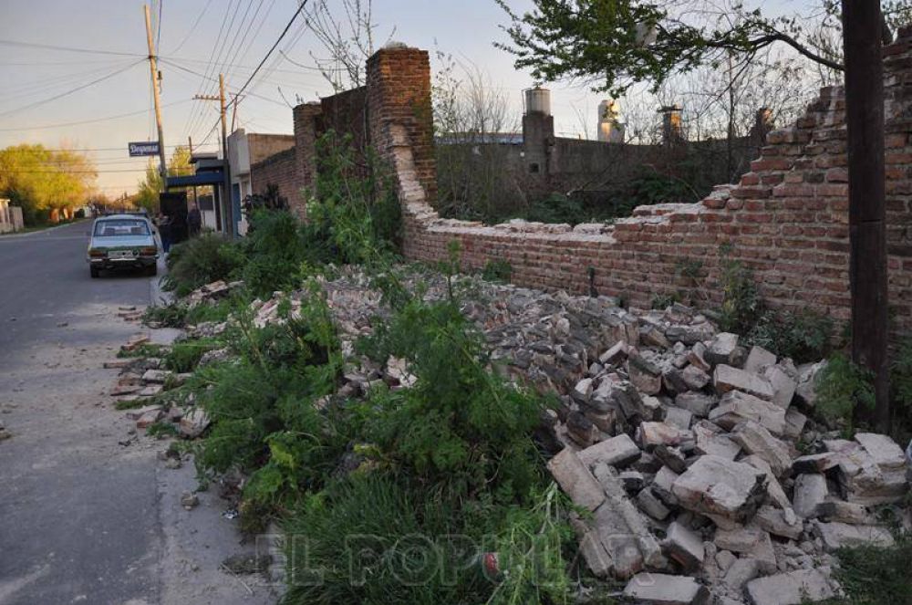 Se derrumb� un pared�n en el Barrio El Provincial