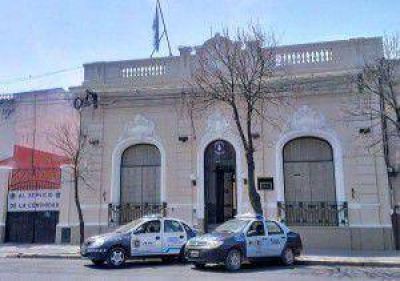Detienen a dos sujetos que vend�an droga cerca de un colegio del barrio Islas Malvinas