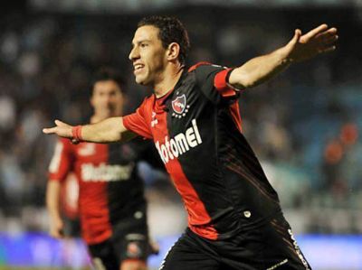 Newell�s gan� con una genialidad de Maxi Rodr�guez y demostr� que es flor de puntero