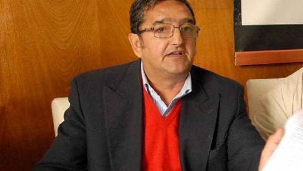 Otro senador sali� al cruce de Castillo y perdura la crisis del FCS