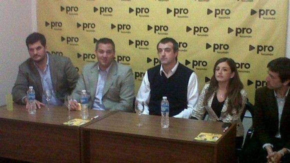 Bullrich y Burzaco criticaron la tomas de las universidades